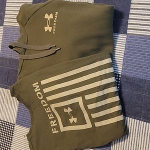 Under Armour Hoodie & Shirt